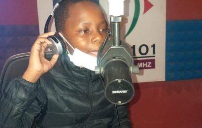 Magangeni giving oppotunities for young people on the community radio. Magadzi Amukelani